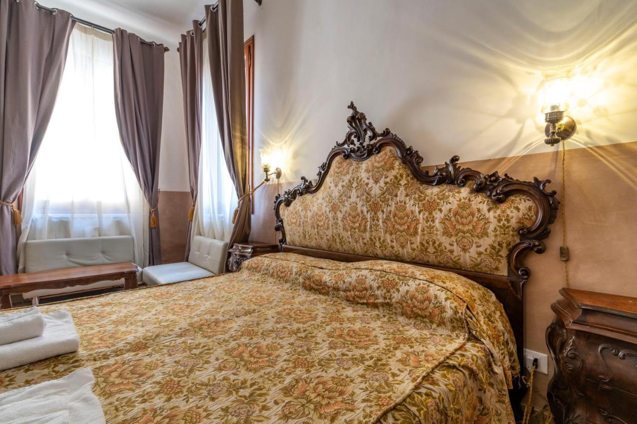 Queen House Venezia Luaran gambar